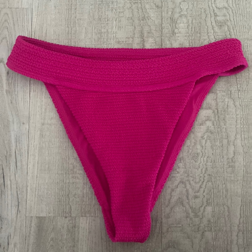 Women’s swimsuit bottoms size Small